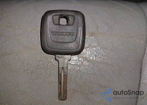 2004 Volvo C70 Ht из США, поврежденный, VIN YV1NC62D84J048856